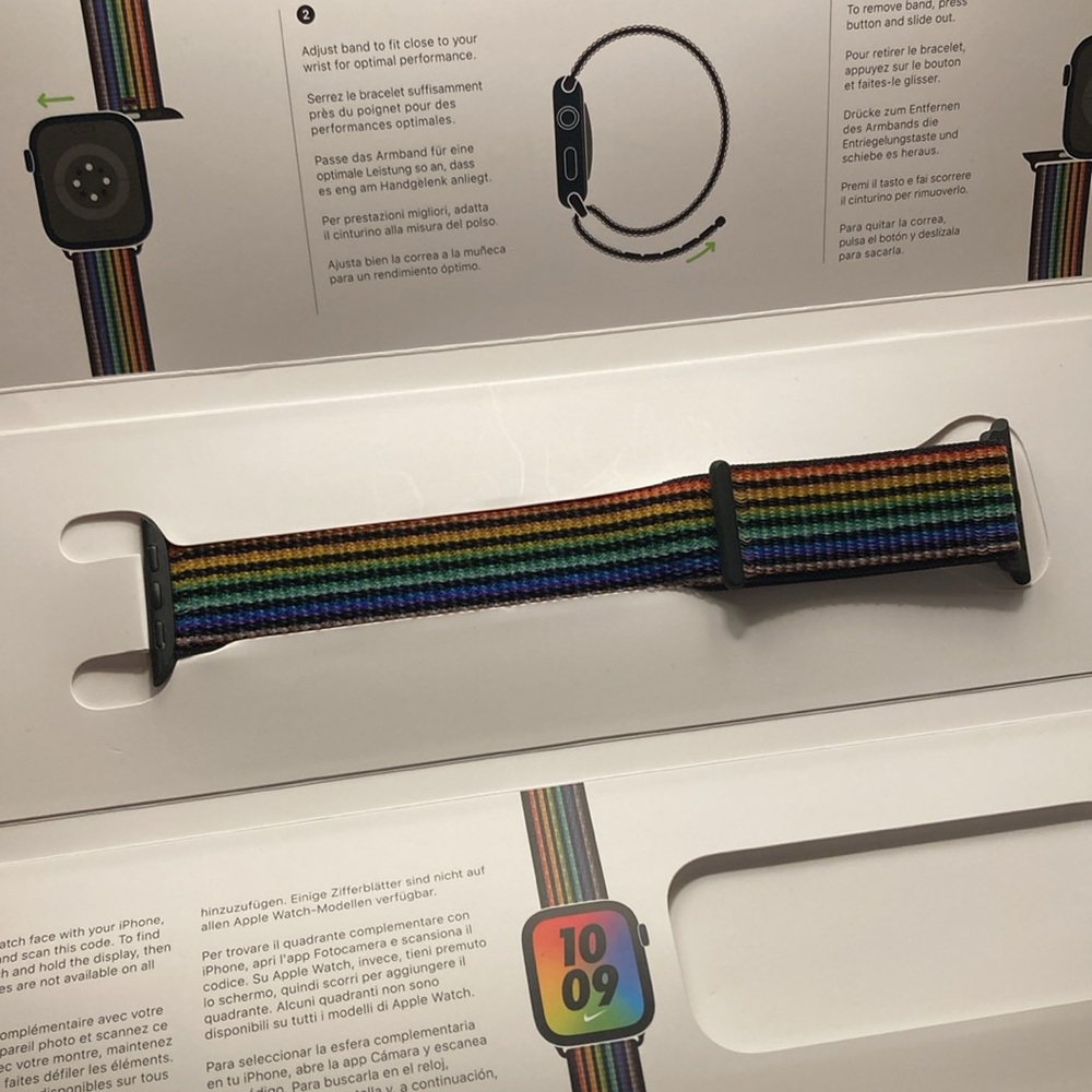 Apple Watch Pride Edition Band